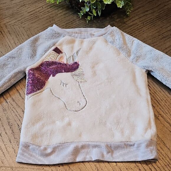 Unicorn Sequin Sweater Size S Epic Threads - Picture 1 of 7